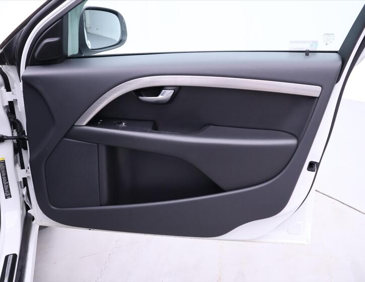 Volvo V70 13