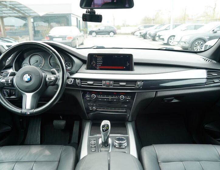 BMW X5 25