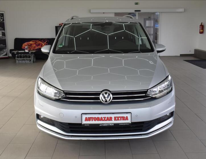 Volkswagen Touran 2