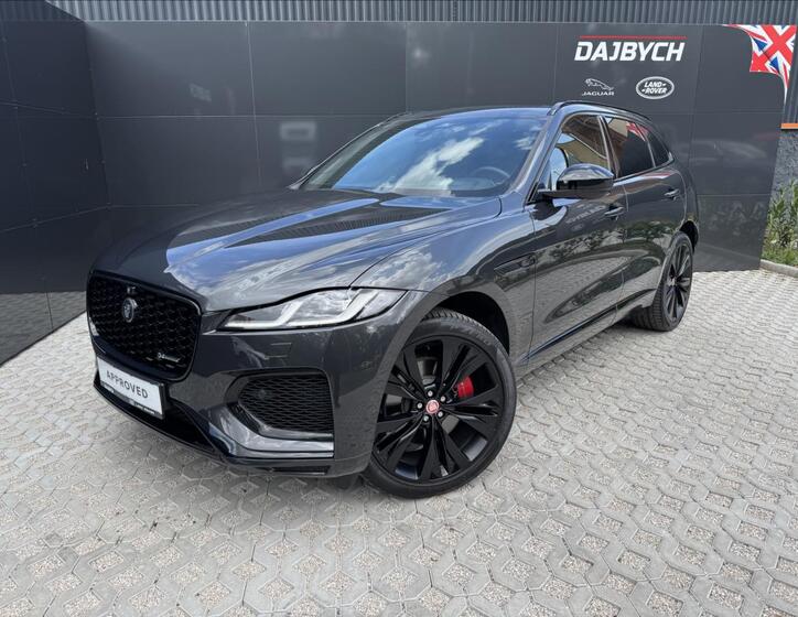 Jaguar F-Pace 1