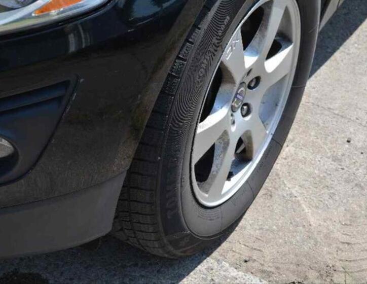 Volvo XC60 8