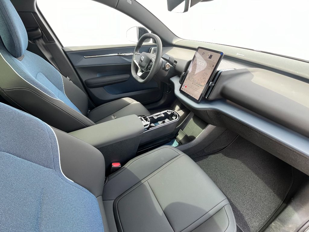 Volvo EX30
