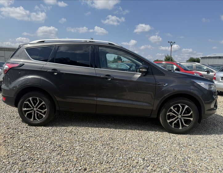 Ford Kuga 4
