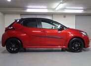 Toyota Yaris 4