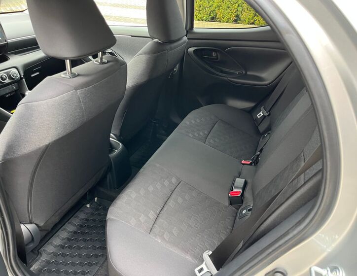Toyota Yaris 15