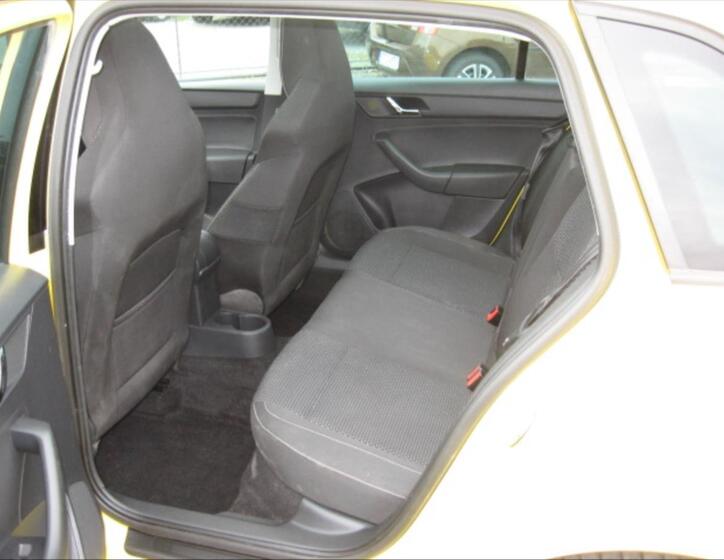 Škoda Rapid 9