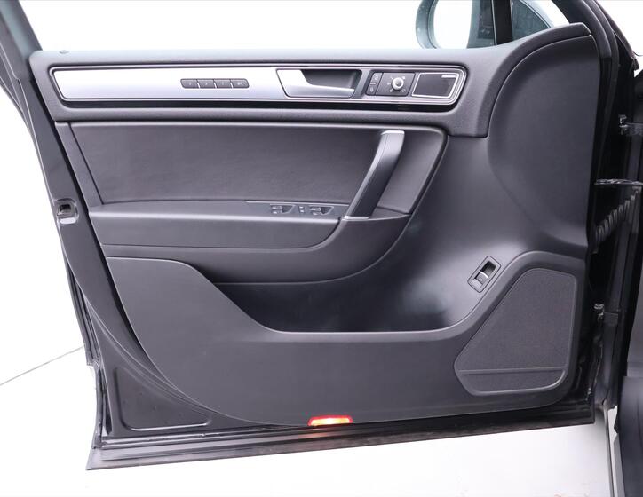 Volkswagen Touareg 10