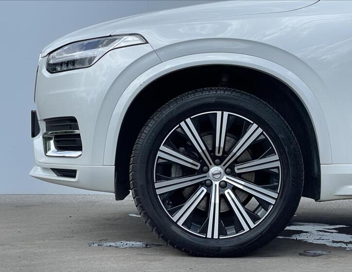 Volvo XC90 19