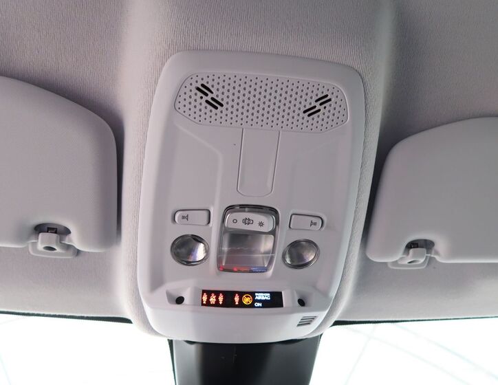 Peugeot 208 18