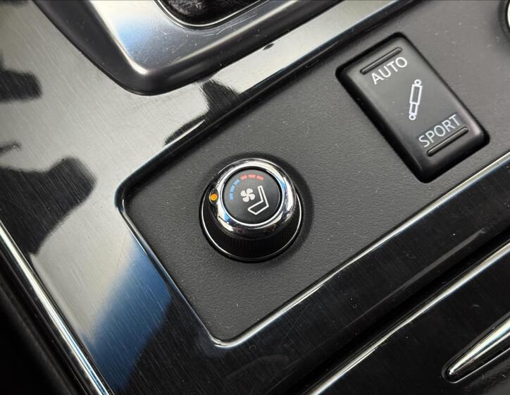 Infiniti FX30 28