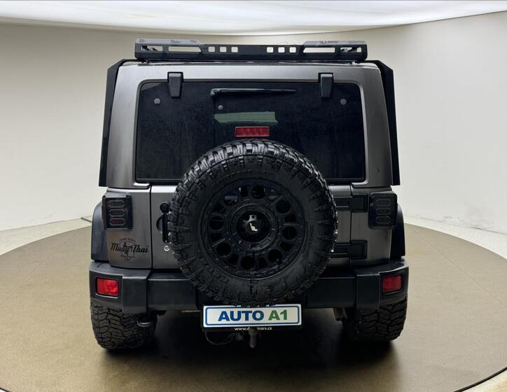 Jeep Wrangler 5