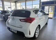 Toyota Auris 6