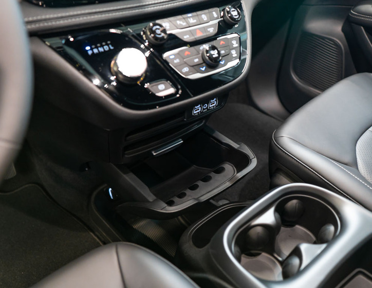 Chrysler Pacifica 25