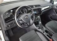 Volkswagen Touran 9