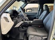 Land Rover Defender 15