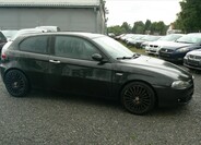 Alfa Romeo 147 8