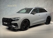 Audi Q8 1