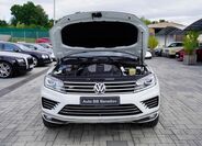 Volkswagen Touareg 9