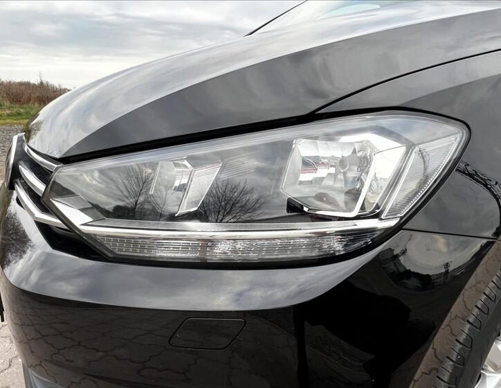 Volkswagen Touran 10