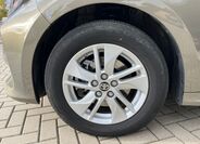 Toyota Yaris 28