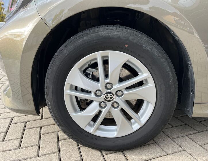 Toyota Yaris 28