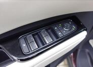 Lexus LM 350h 18