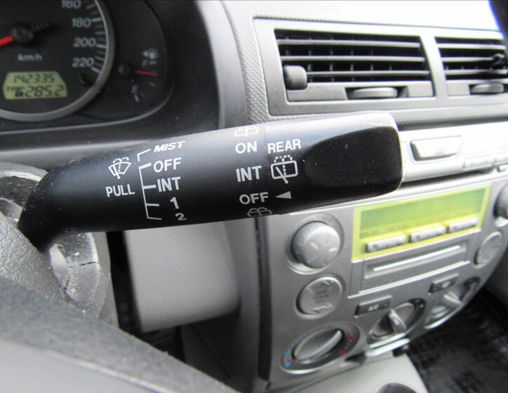 Mazda 2 19