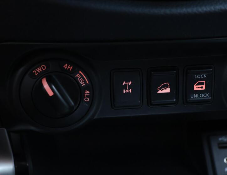 Nissan Navara 28