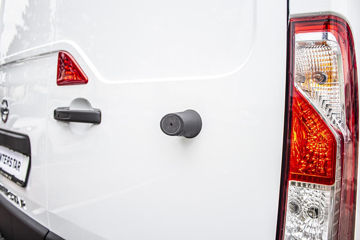 Nissan NV400