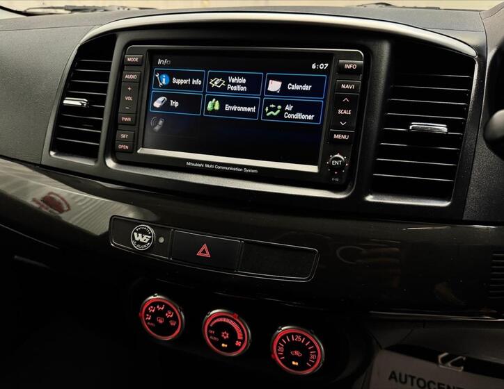 Mitsubishi Lancer 24