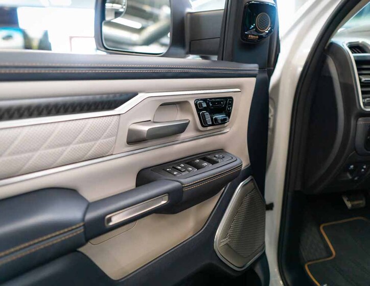 Dodge RAM 20