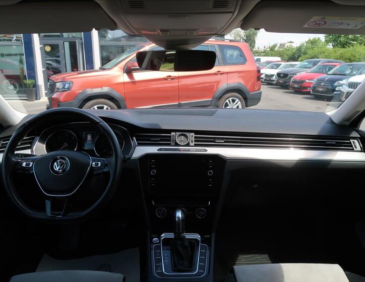 Volkswagen Passat 18
