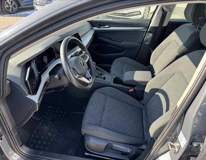 Volkswagen Golf 16