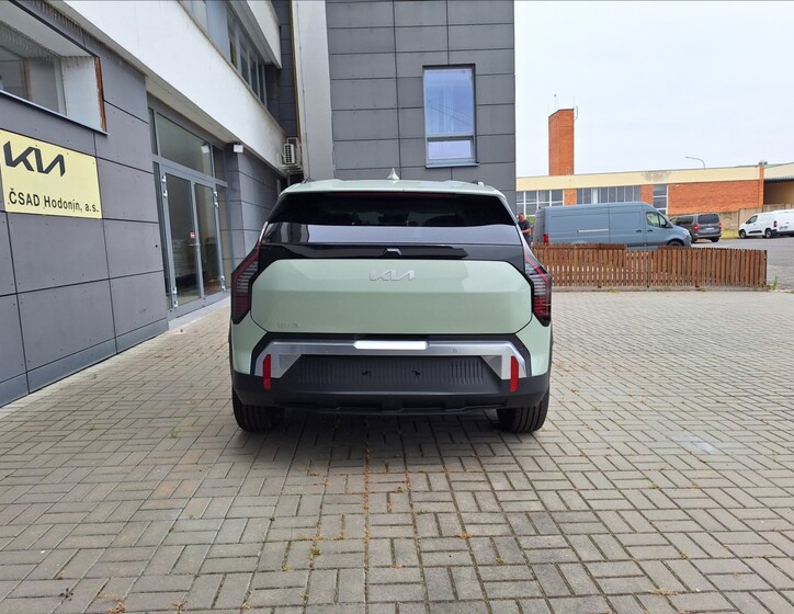 KIA EV3 5