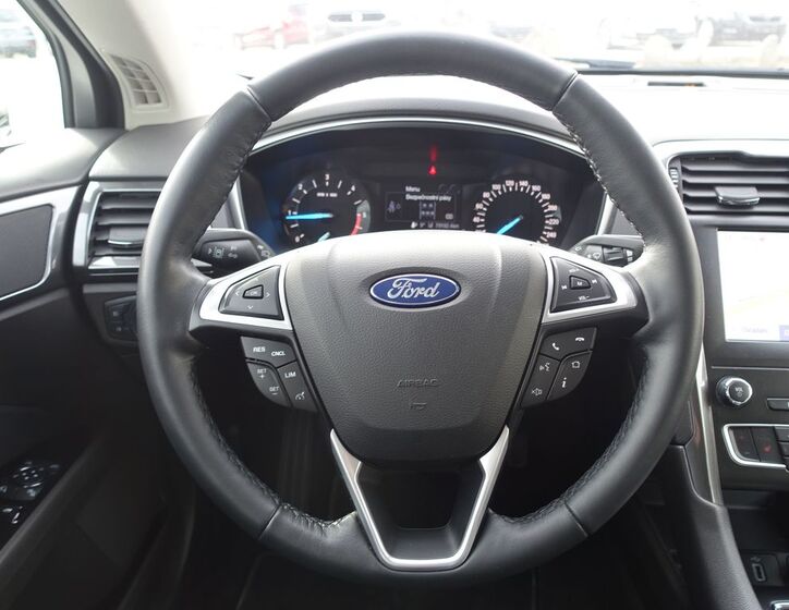 Ford Mondeo 9