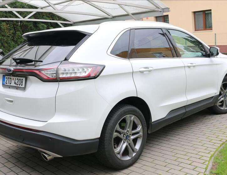 Ford Edge 9