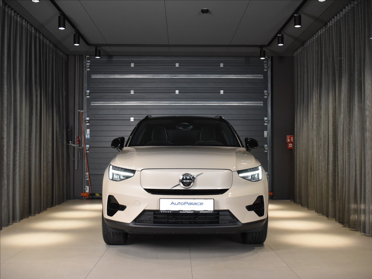 Volvo EX40