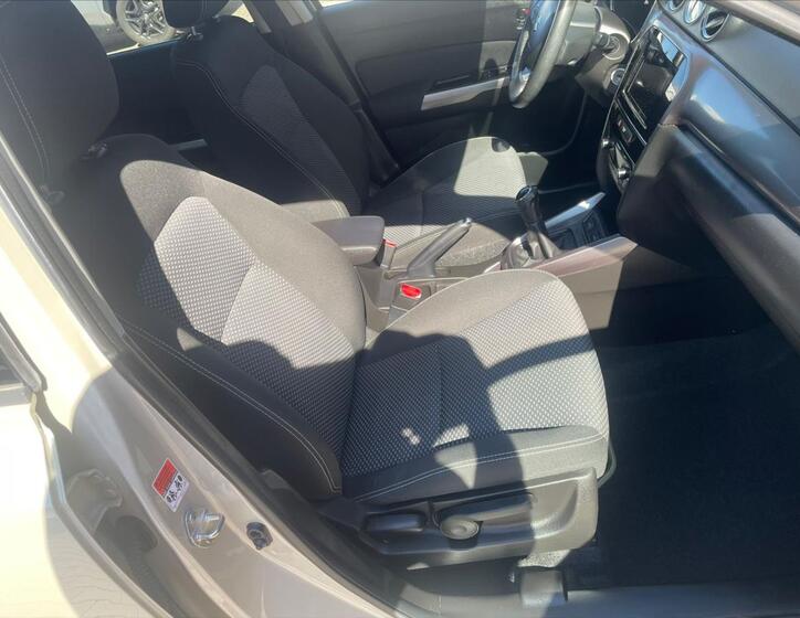 Suzuki Vitara 9