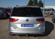 Volkswagen Touran 5