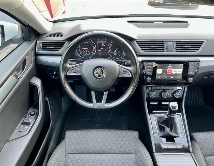 Škoda Superb 22