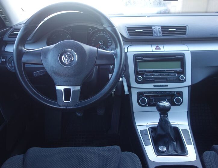 Volkswagen Passat 10