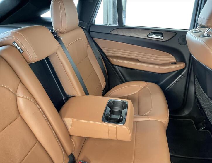 Mercedes-Benz GLE 19