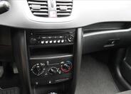 Peugeot 207 11