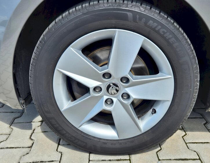 Škoda Octavia 10