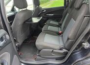 Ford Galaxy 18
