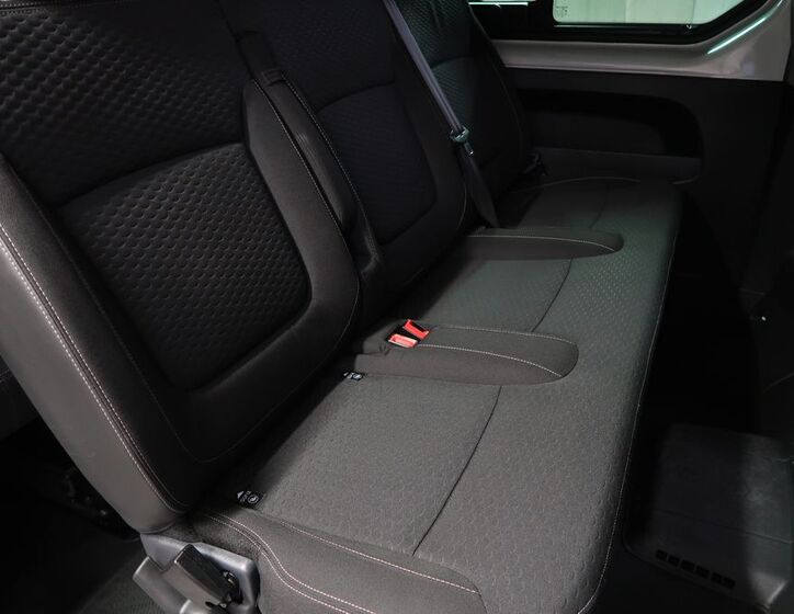 Opel Vivaro 12
