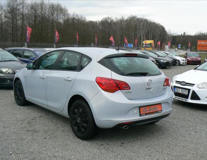 Opel Astra 5