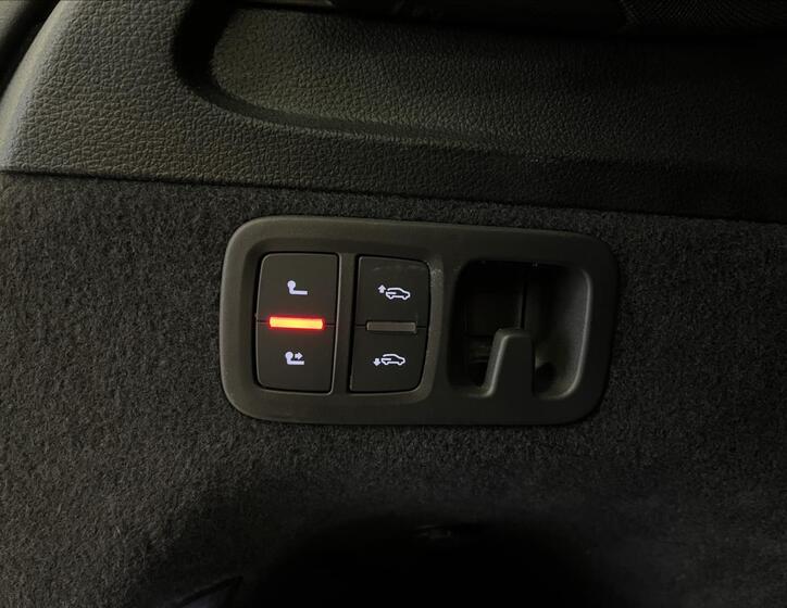 Audi SQ7 32