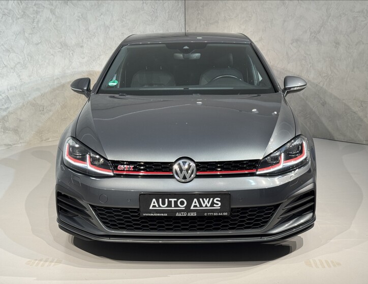 Volkswagen Golf 2