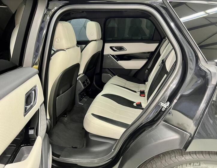 Land Rover Range Rover Velar 12